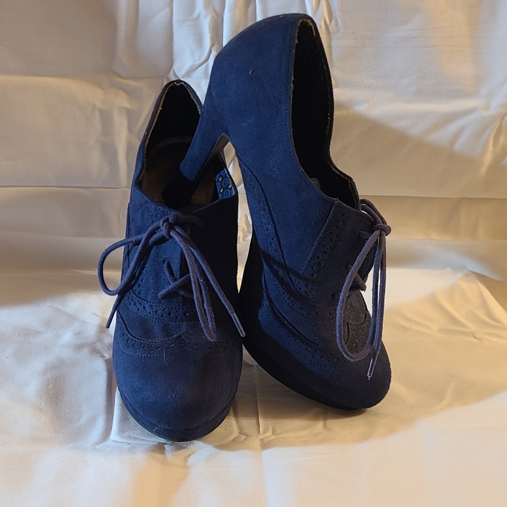 Fioni Platform Oxford Heels
